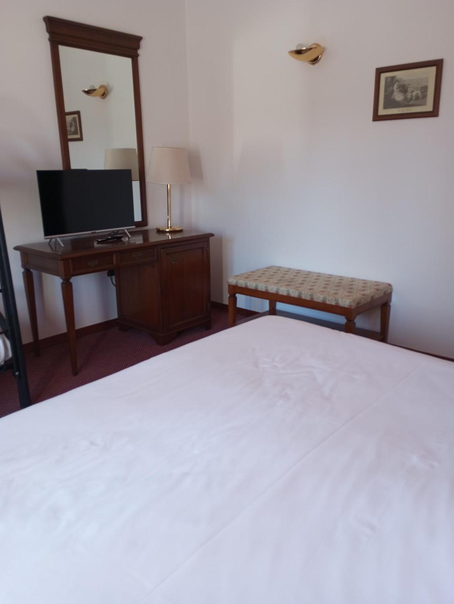 Regina Hotel Pollino Morano Calabro Exterior photo